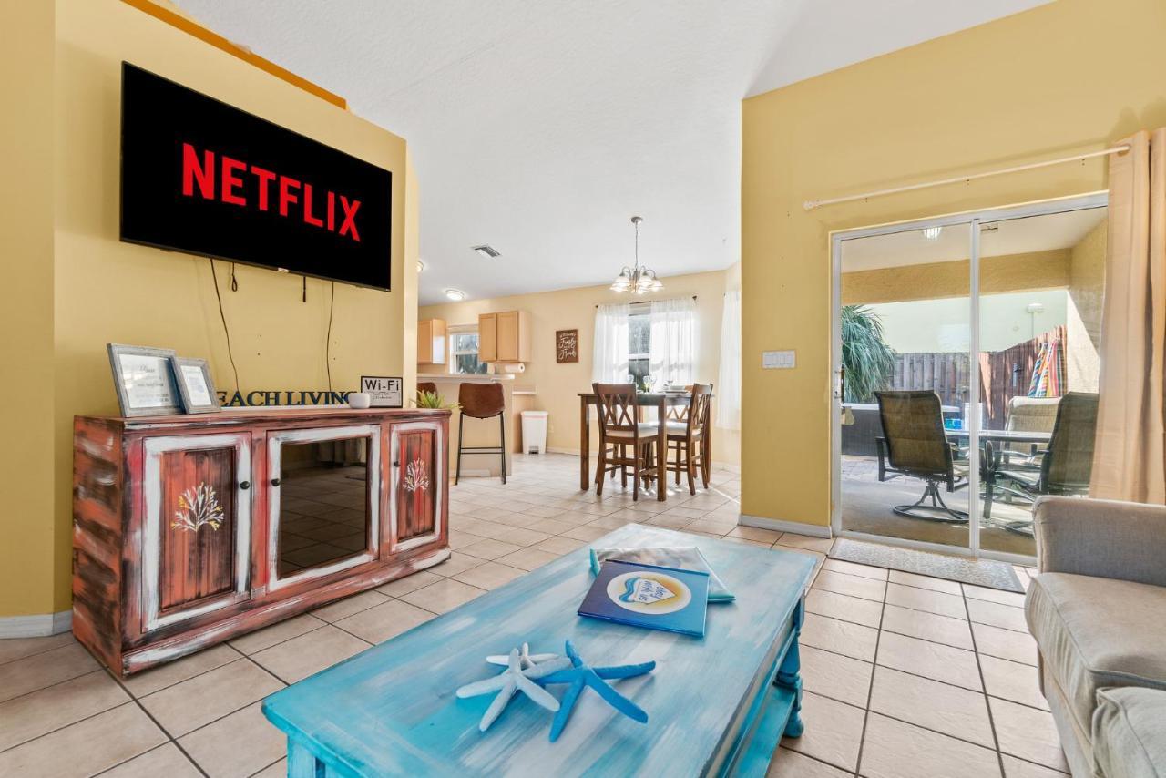 Heart Of The Waves - 3Br & 2Ba Beach Retreat - New Hot Tub - Outside Patio With Grill & Seating, Steps To Fun! 墨尔本 外观 照片