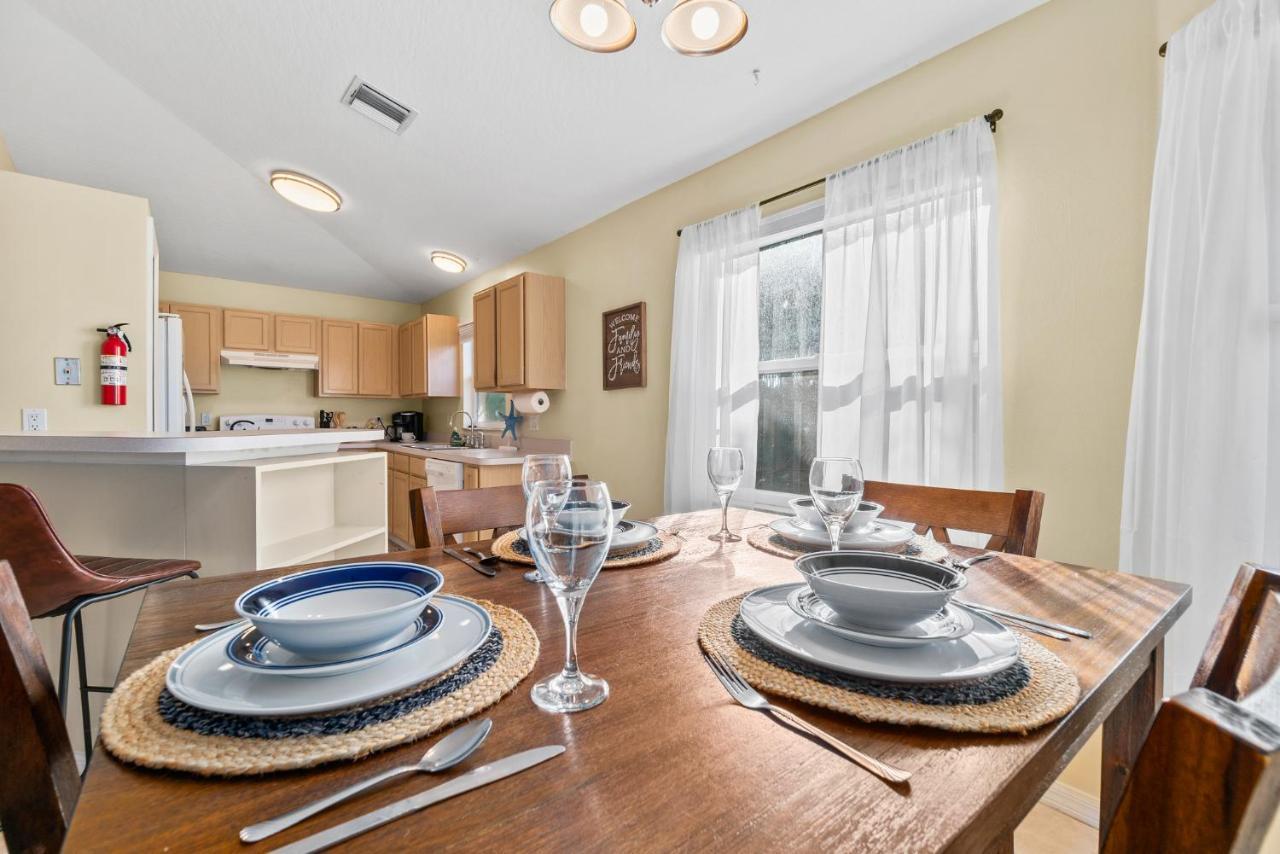 Heart Of The Waves - 3Br & 2Ba Beach Retreat - New Hot Tub - Outside Patio With Grill & Seating, Steps To Fun! 墨尔本 外观 照片